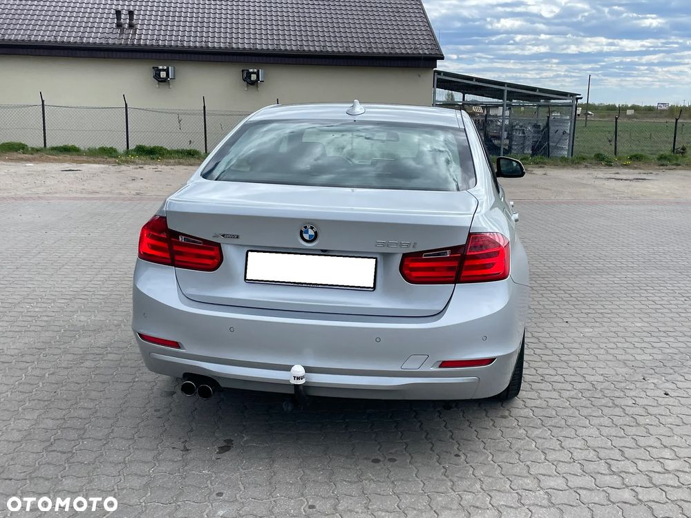 BMW Seria 3 328i xDrive Sport-Aut - 20