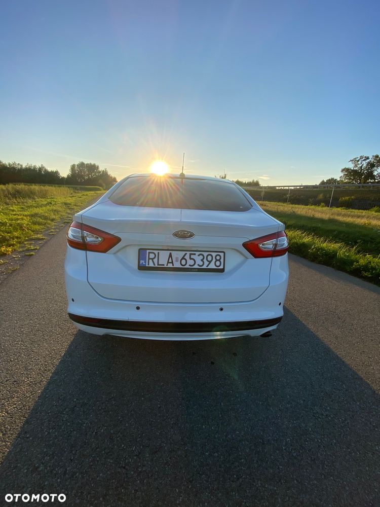 Ford Fusion - 11
