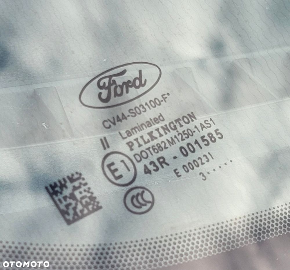 Ford Kuga 2.0 TDCi 4x4 SYNC - 34