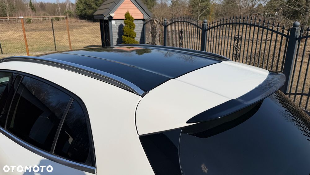 Mercedes-Benz GLA - 15