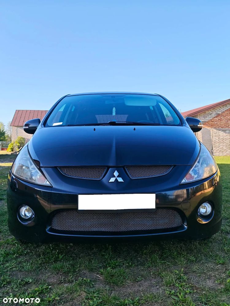 Mitsubishi Grandis 2.4 Intense - 6