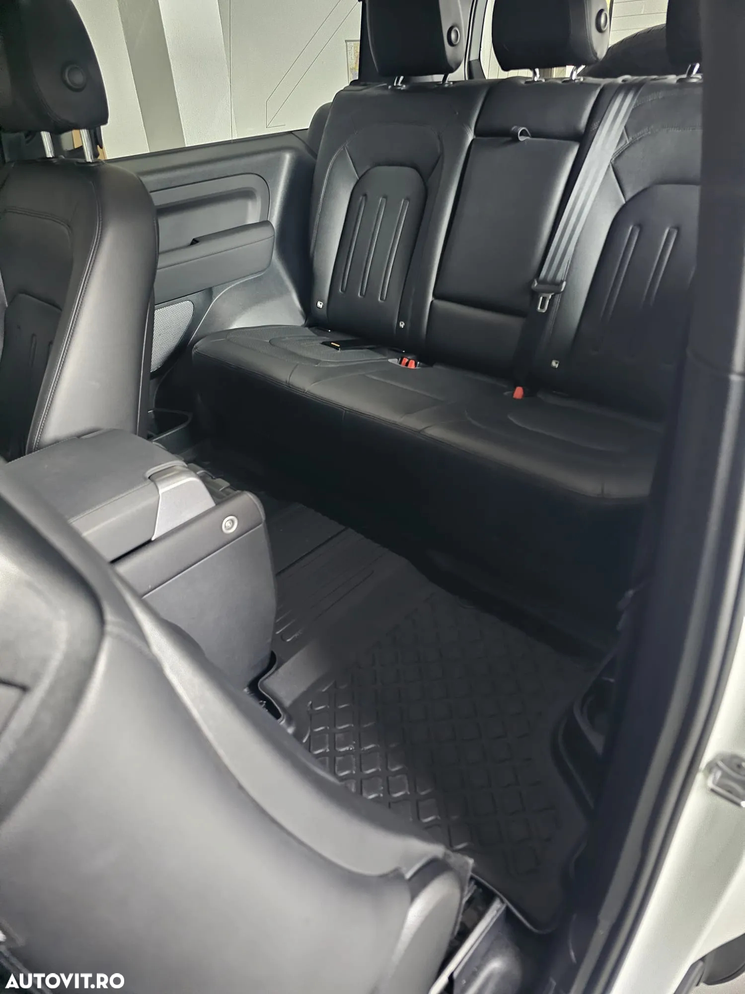 Land Rover Defender 90 2.0P 300 - 5
