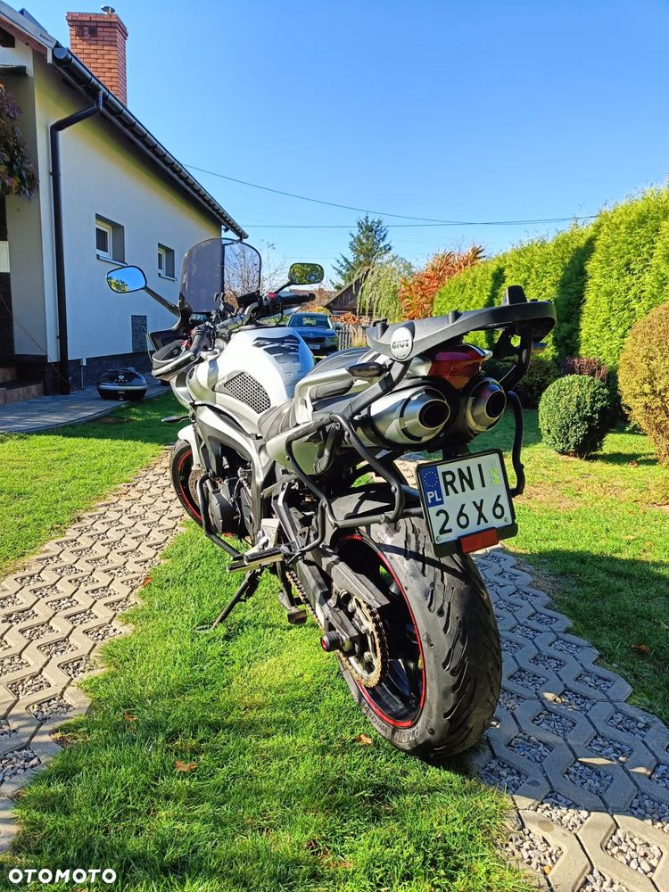 Yamaha FZ6 - 3
