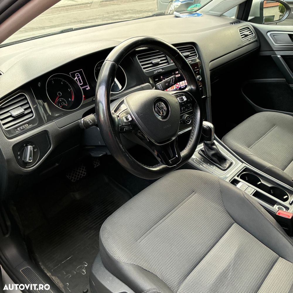 Volkswagen Golf 2.0 TDI DSG Comfortline - 9