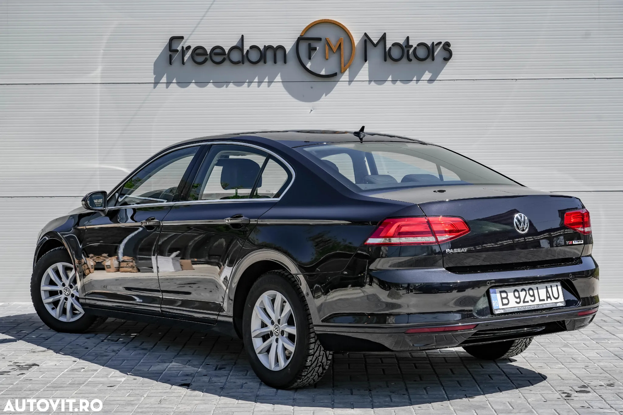 Volkswagen Passat - 5
