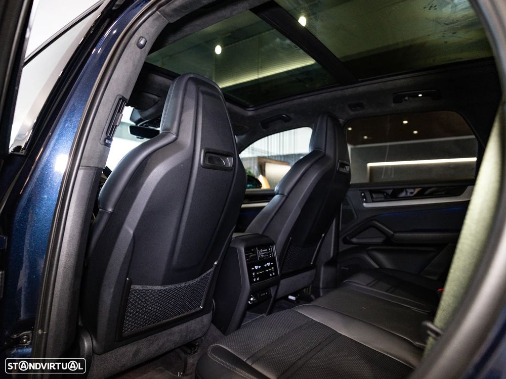 Porsche Cayenne E-Hybrid - 23