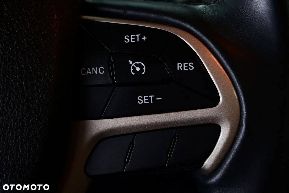 Jeep Cherokee 2.0 Multijet Limited - 29