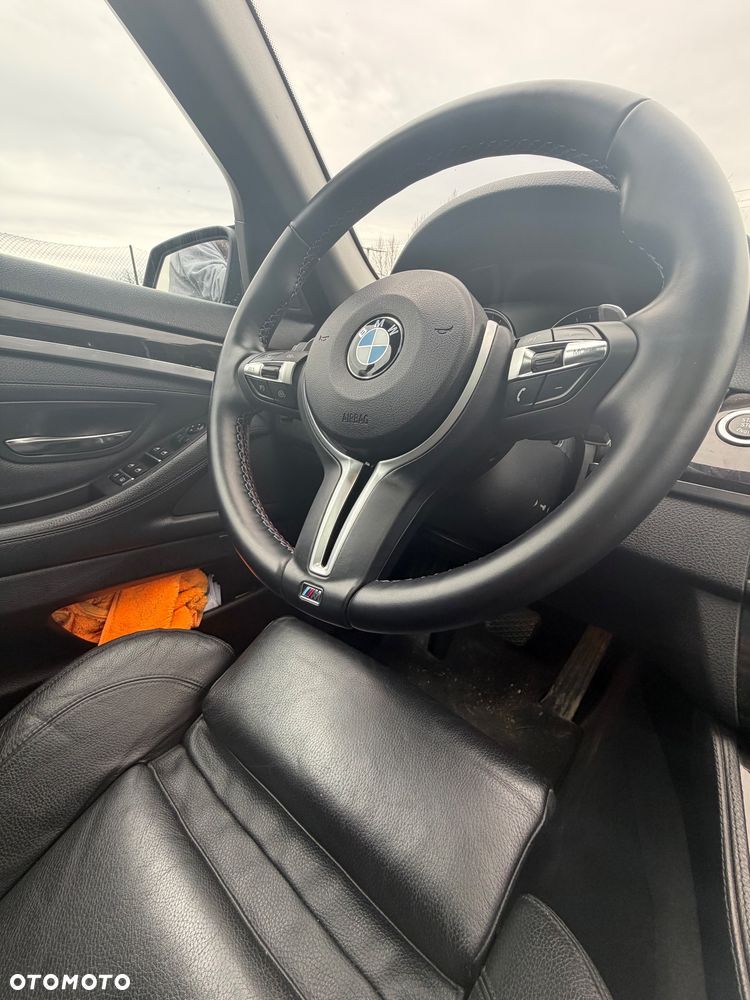 BMW Seria 5 535i Sport-Aut - 21