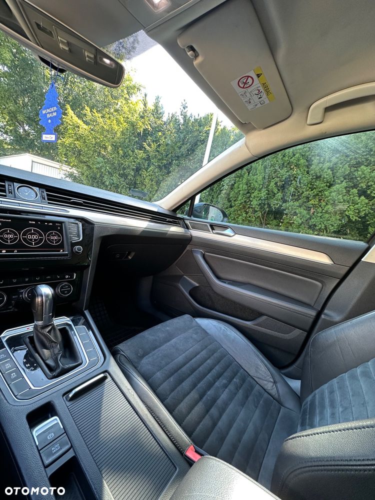 Volkswagen Passat - 13