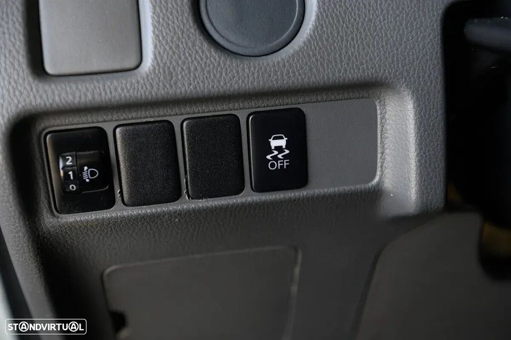 Mitsubishi L200 2.4 DI-D CD Invite 4WD - 30