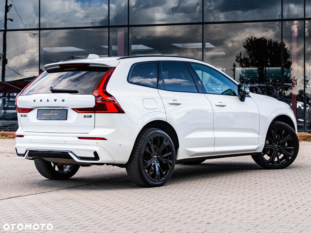 Volvo XC 60 B5 B AWD Plus Dark - 13