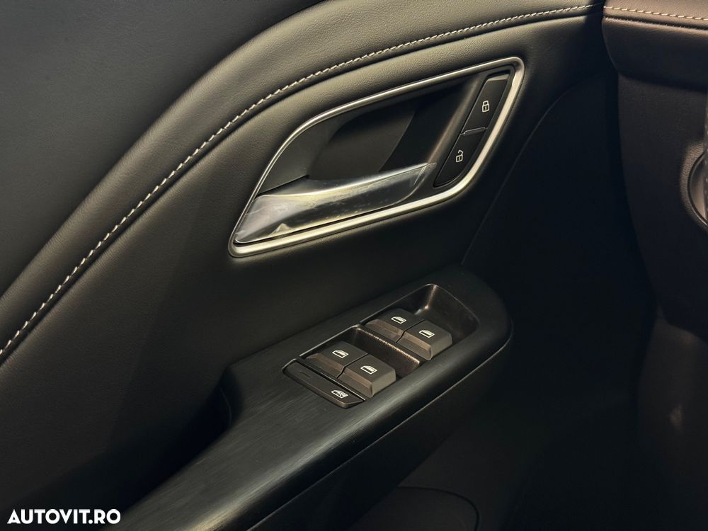 MG ZS HEV 1.5 GSI AT Exclusive - 13