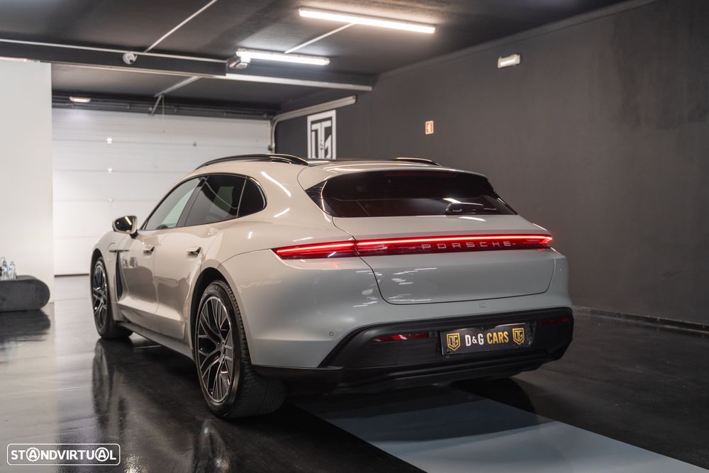 Porsche Taycan Sport Turismo 4S - 26