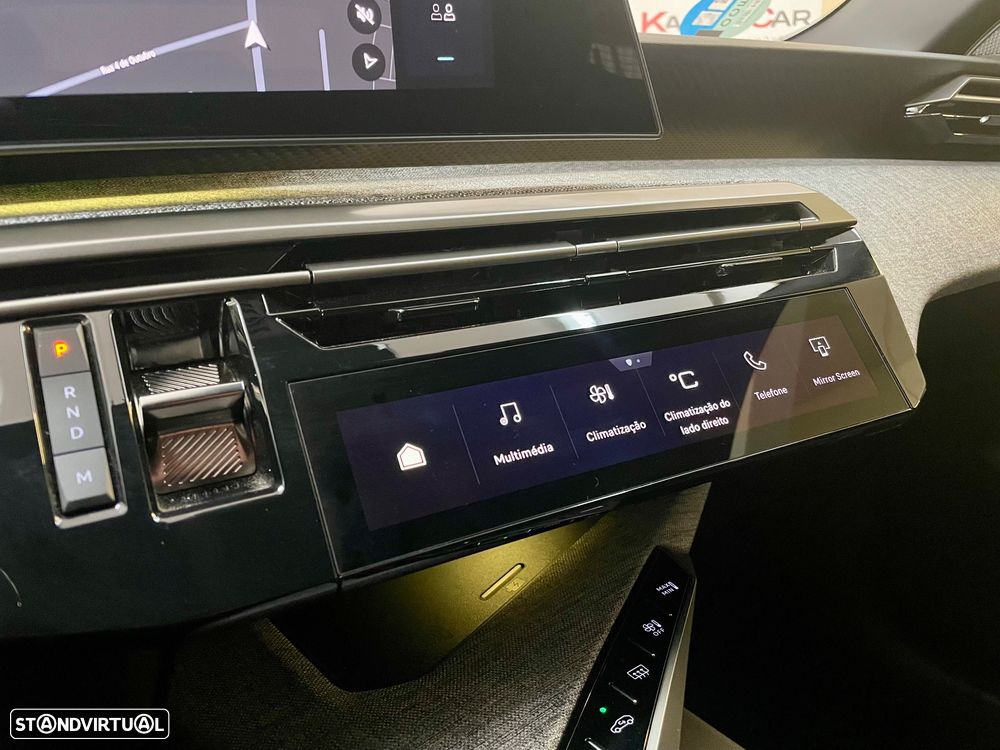 Peugeot 3008 1.2 Hybrid Allure Pack e-DCS6 - 28