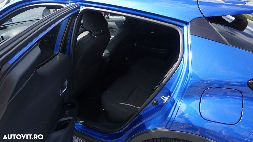 Toyota C-HR - 9