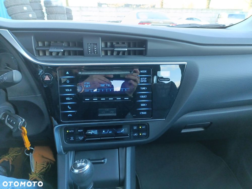 Toyota Auris 1.33 VVT-i Active - 19