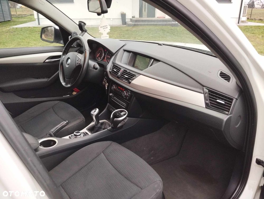 BMW X1 xDrive18d - 19