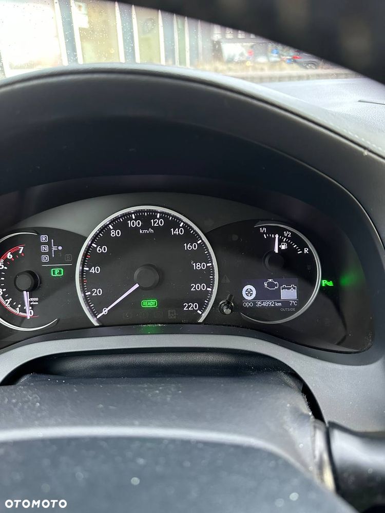 Lexus CT ver-200h-elegance - 19