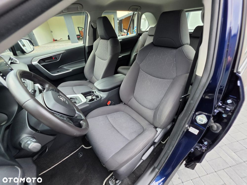Toyota RAV4 Hybrid Premium 4x2 - 13