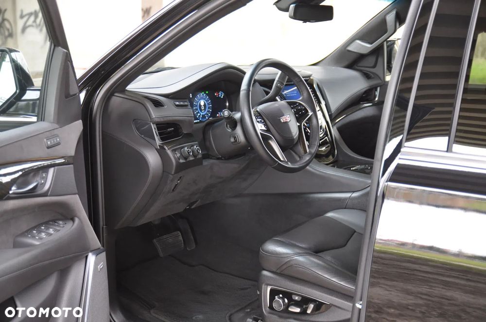 Cadillac Escalade - 18