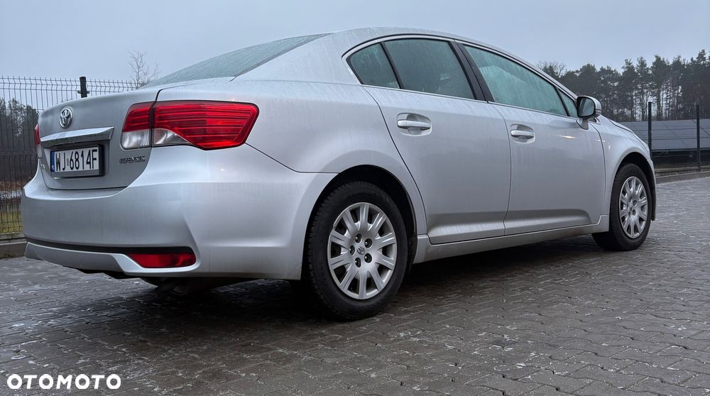 Toyota Avensis - 9