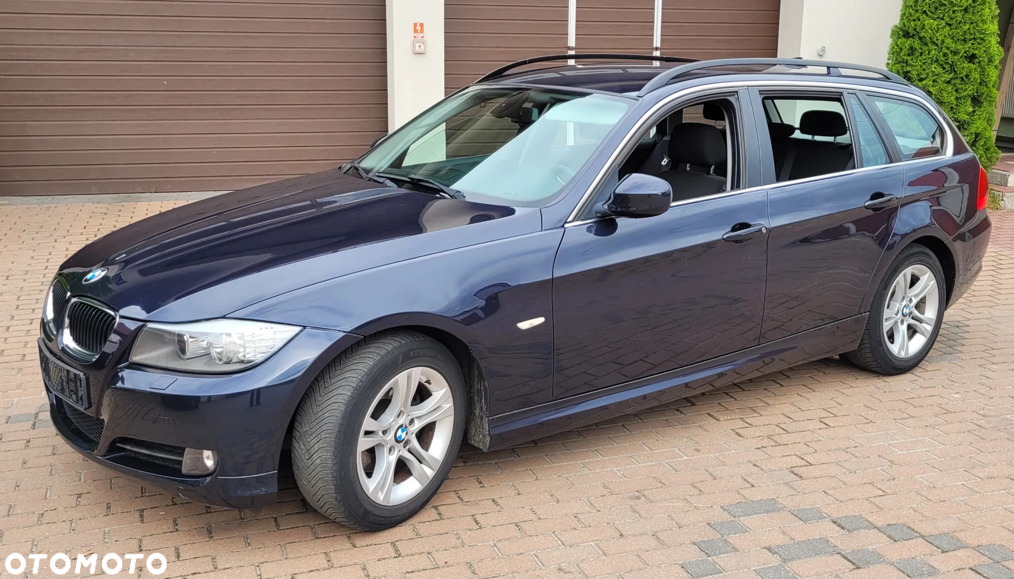 BMW Seria 3 318i Touring - 5