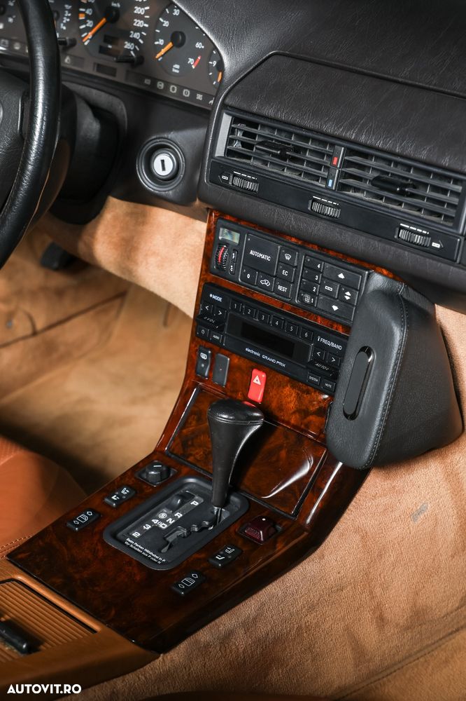 Mercedes-Benz SL - 15
