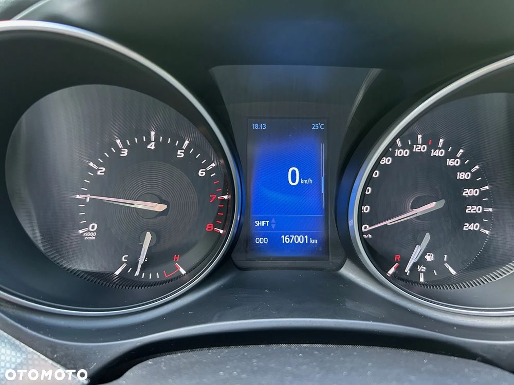 Toyota Avensis 1.8 Premium - 11