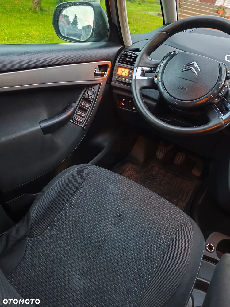 Citroën C4 Picasso - 11