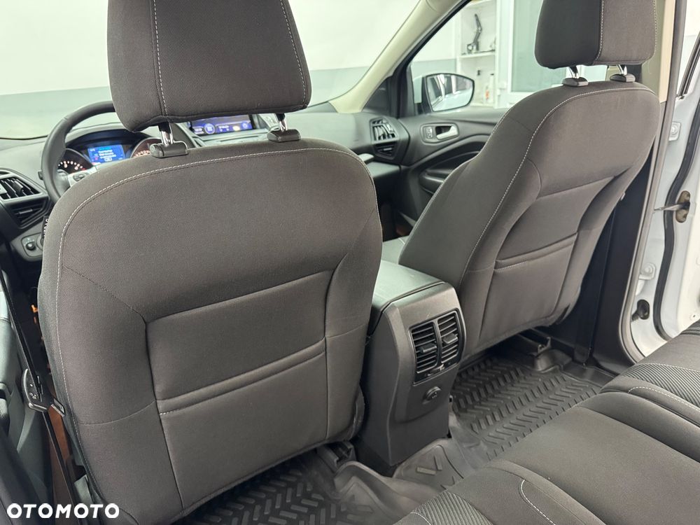 Ford Kuga 2.0 TDCi 4x4 Individual - 27