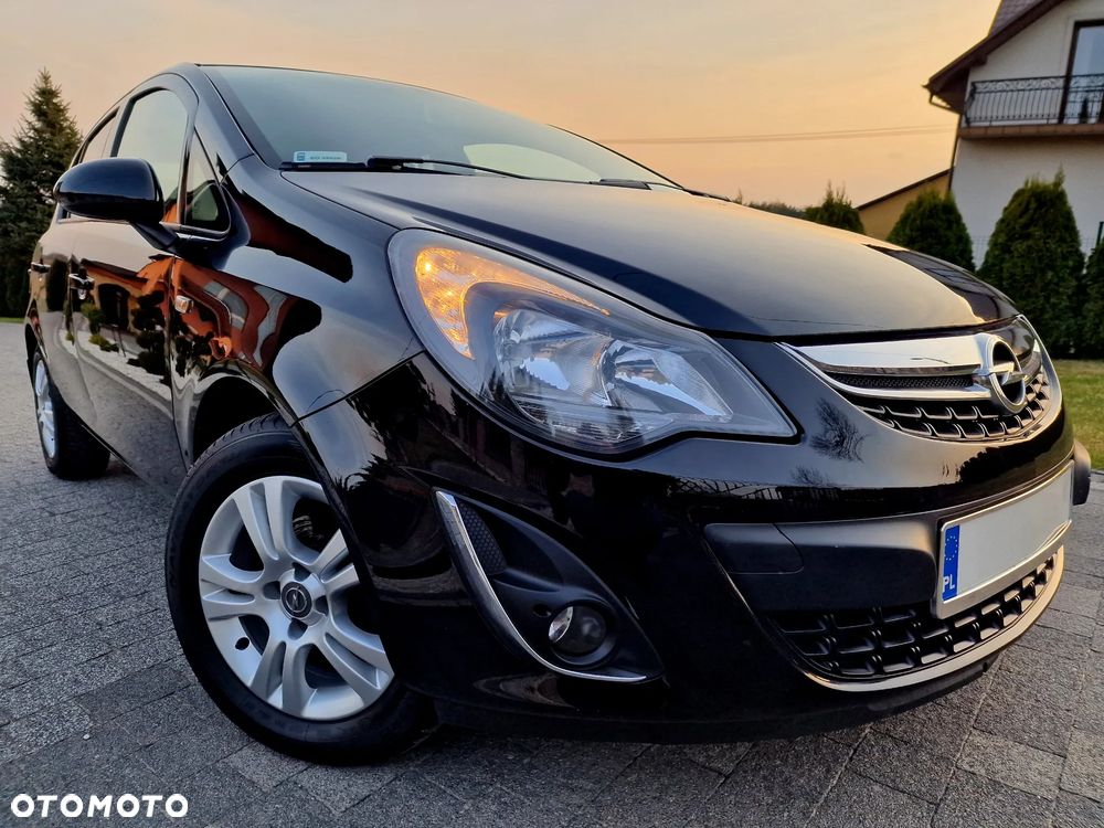 Opel Corsa 1.2 16V Cosmo - 9