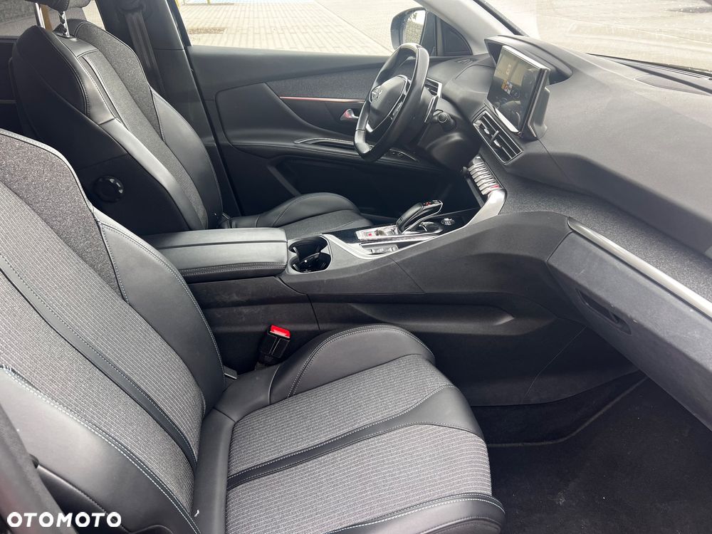 Peugeot 5008 BlueHDi 180 EAT8 Allure - 9