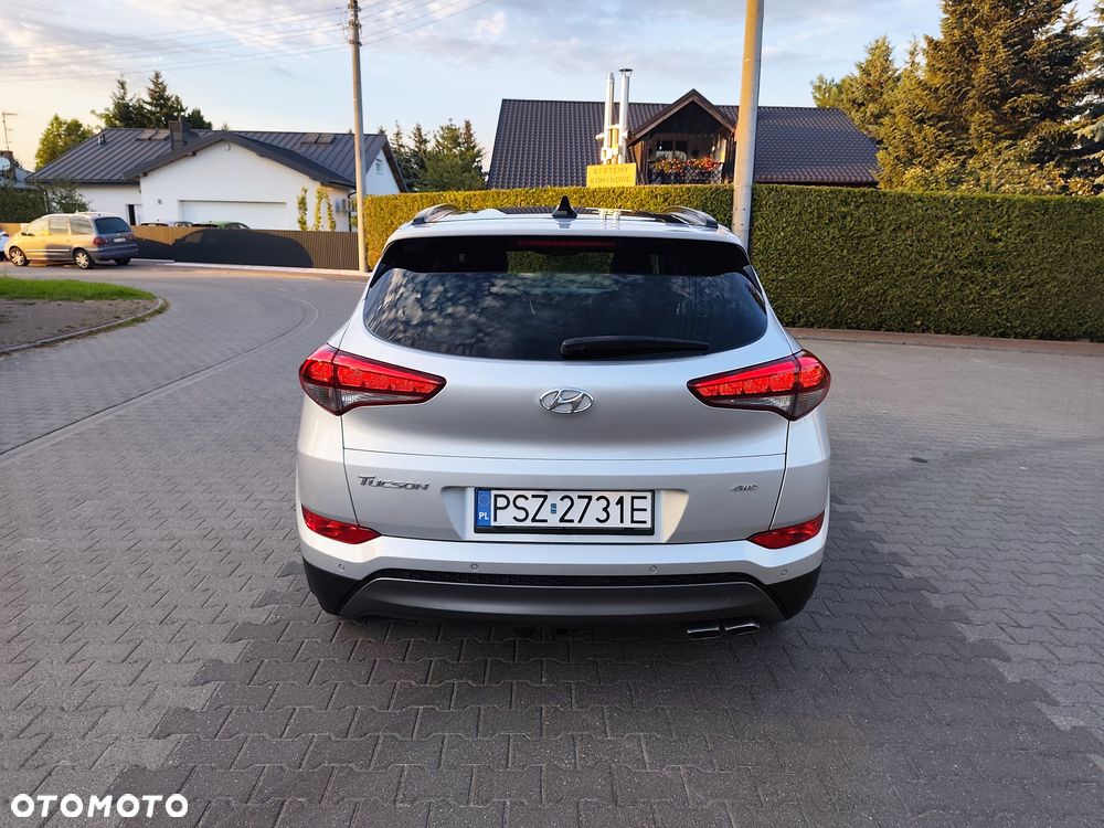 Hyundai Tucson 2.0 CRDi 4WD Automatik Premium - 14
