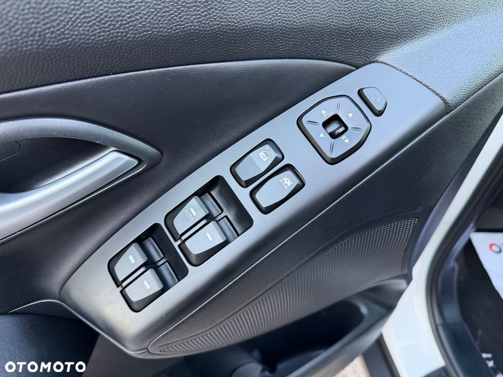 Hyundai ix35 2.0 CRDi Premium 4WD - 25