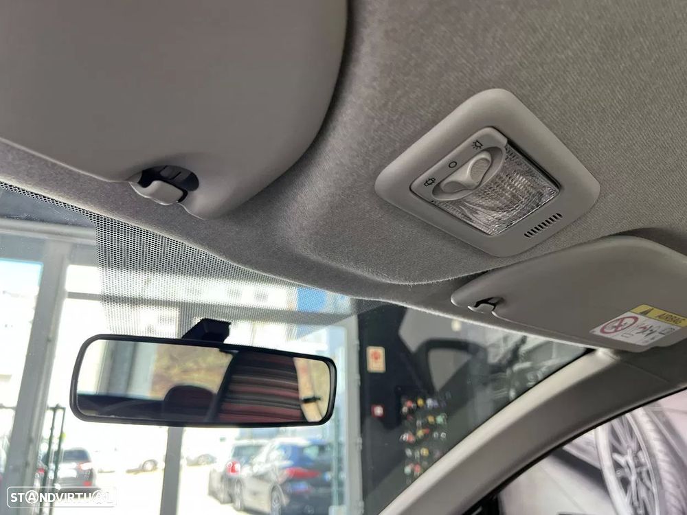 Citroën C1 1.0 VTi Feel S&S - 16