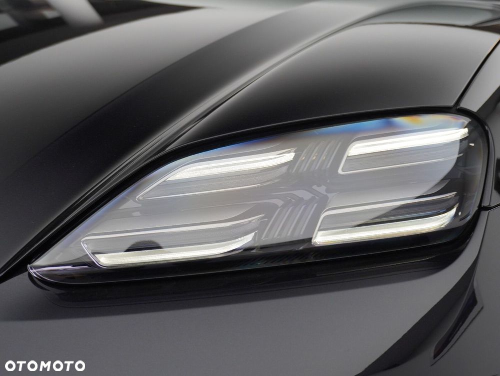 Porsche Macan 4 100kWh - 11