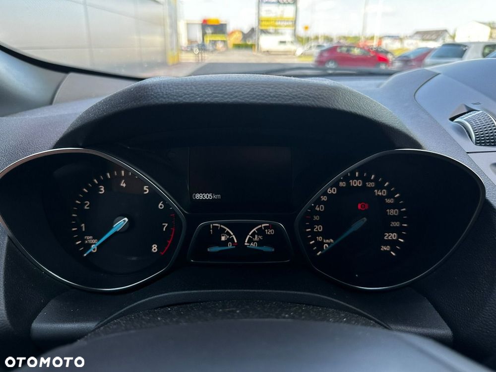 Ford Kuga 1.5 EcoBoost 2x4 ST-Line - 25