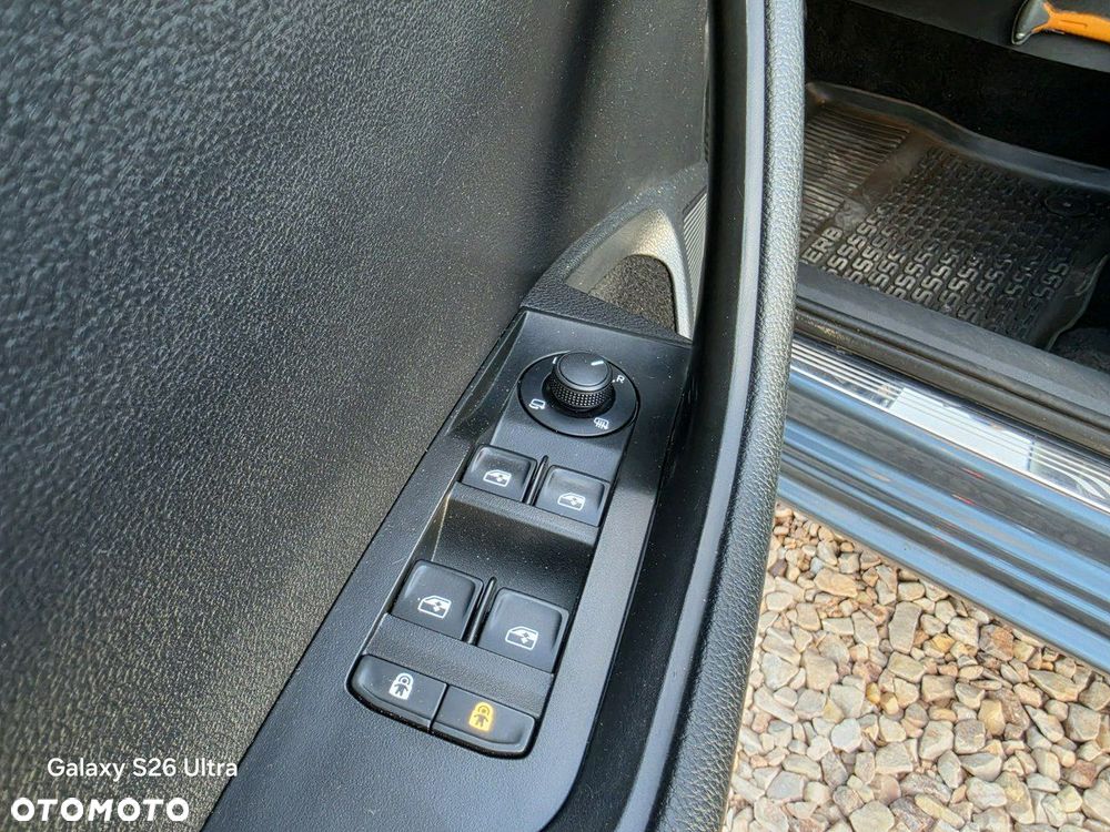 Skoda Superb 2.0 TDI Ambition - 27