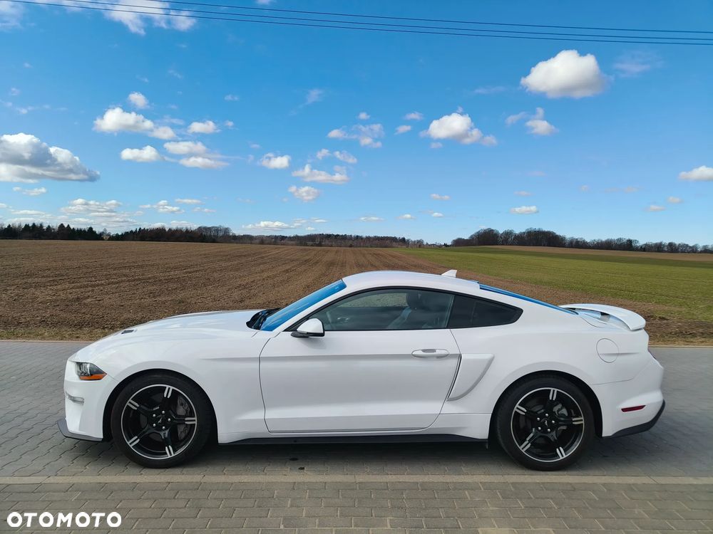 Ford Mustang - 2