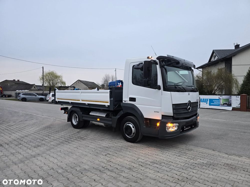 Mercedes-Benz Atego/Wywrotka/Manual/Blokada mostu - 3