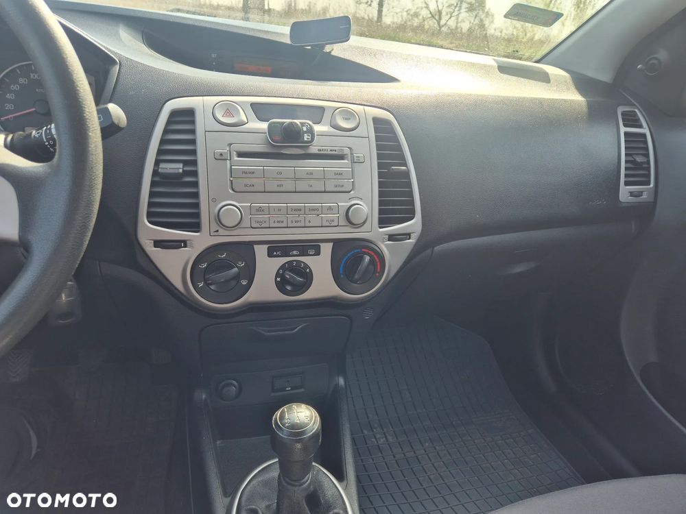 Hyundai i20 1.2 Classic - 10