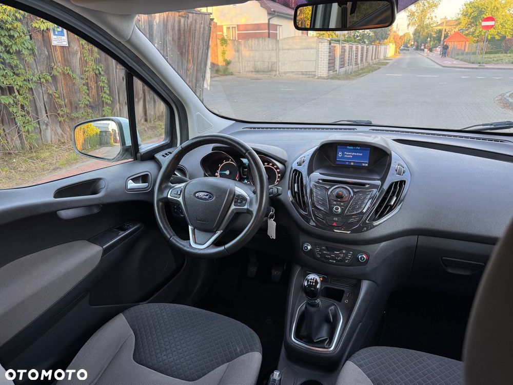 Ford Tourneo Courier 1.0 EcoBoost S&S Titanium - 17