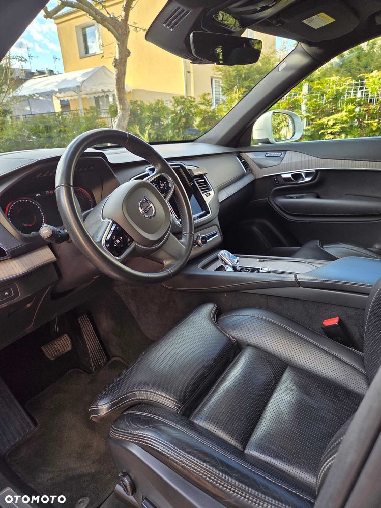 Volvo XC 90 - 5