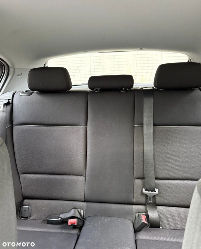 BMW Seria 1 - 22