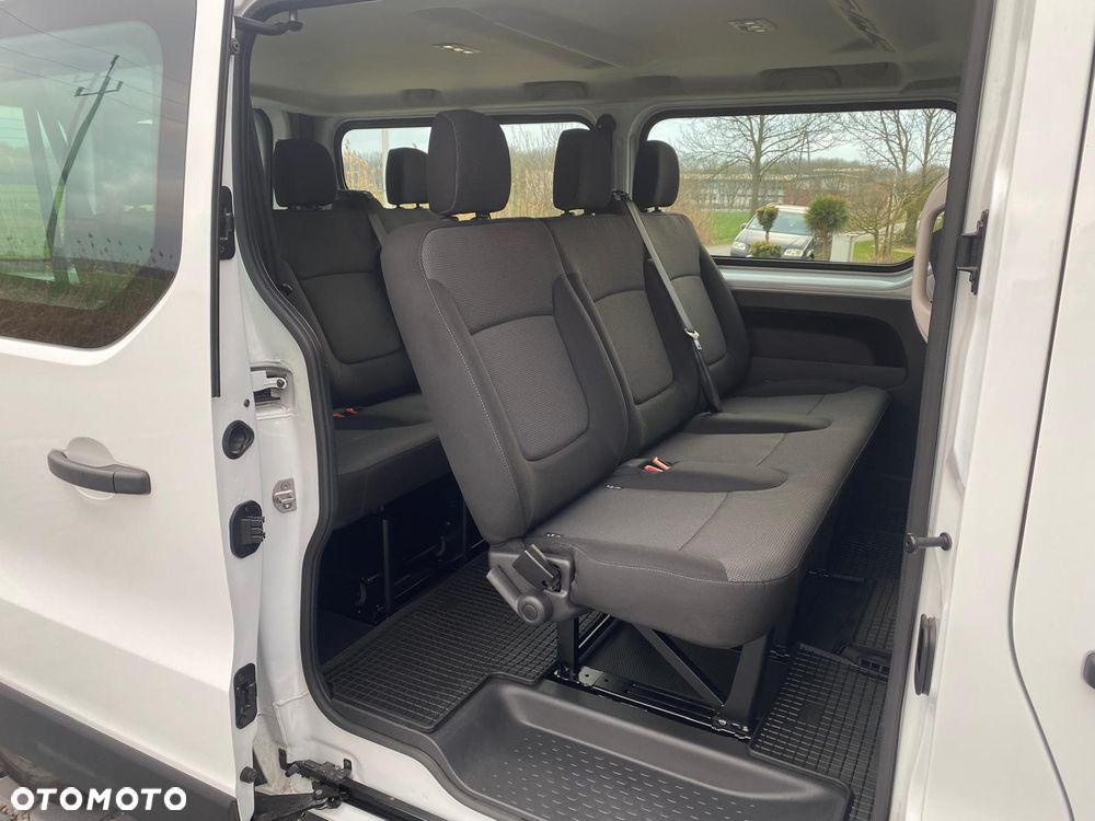 Renault Trafic Grand 2.0 dCi - 8