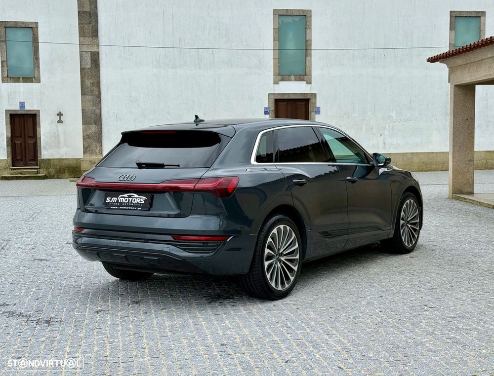 Audi Q8 e-Tron 55 quattro Advanced - 4