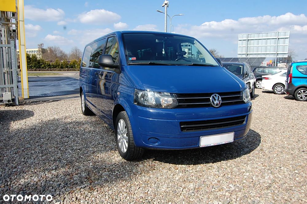 Volkswagen Caravelle - 12