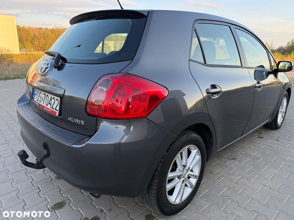 Toyota Auris 2.0 D-4D Luna - 3