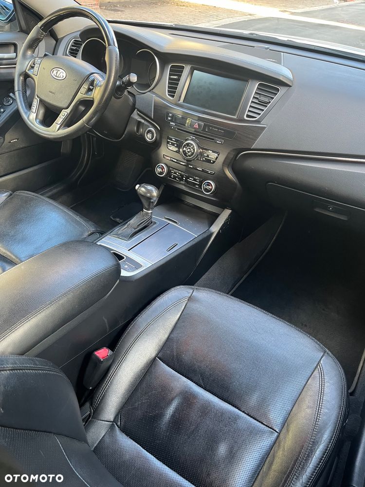 Kia Cadenza - 36