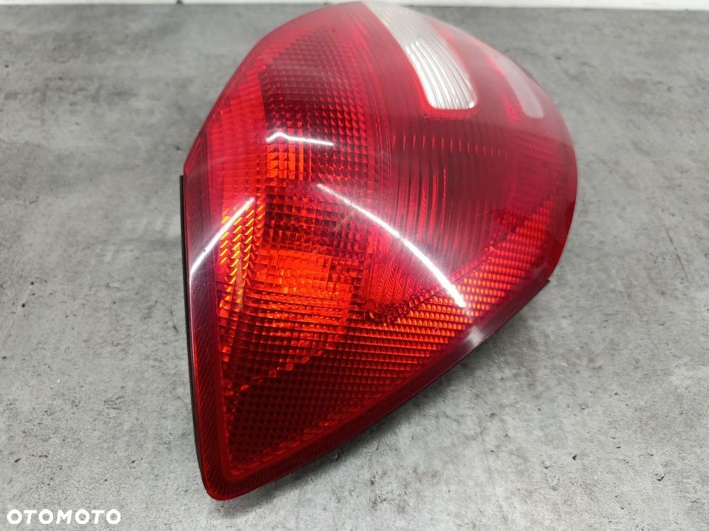 LAMPA TYLNA LEWA SKODA FABIA II 5J6945095 HATCHBACK - 4